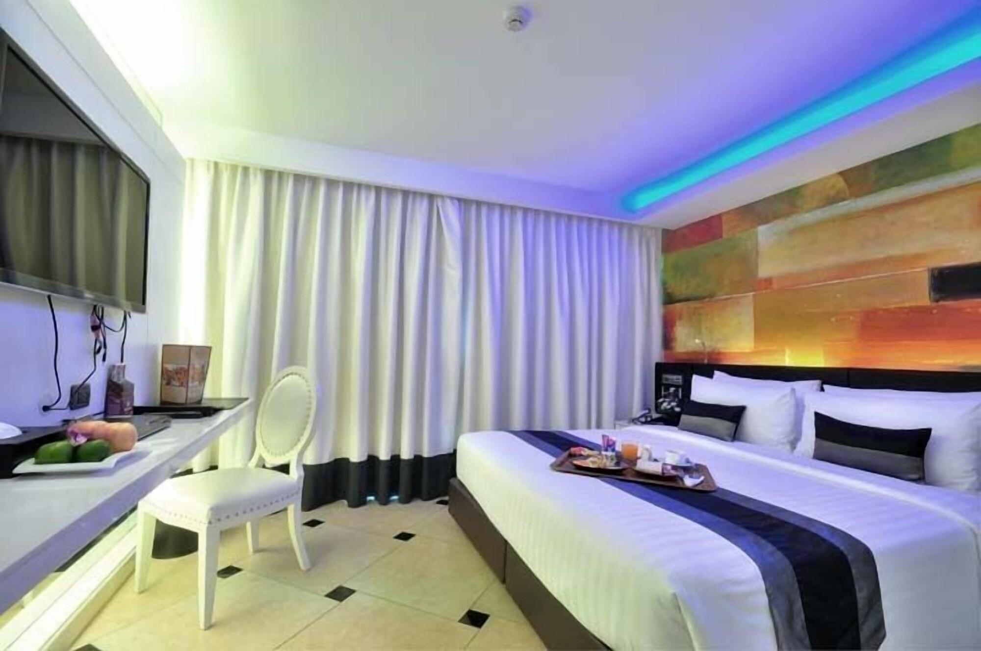 Aspira Skyy Sukhumvit 1 Bangkok Exterior foto